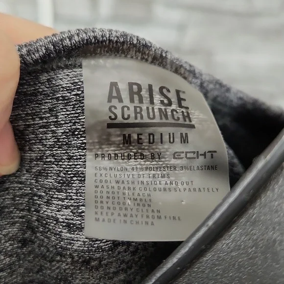 Arise by Echt Crop Sealmess - Picture 6 of 6